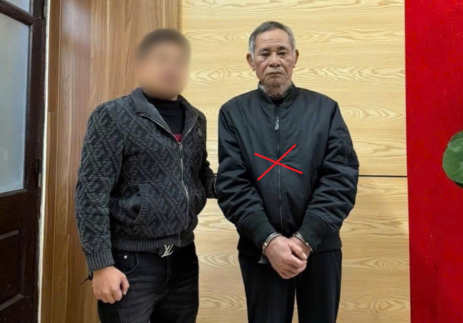 Bắt đối tượng truy nã đặc biệt nguy hiểm sau 17 năm lẩn trốn