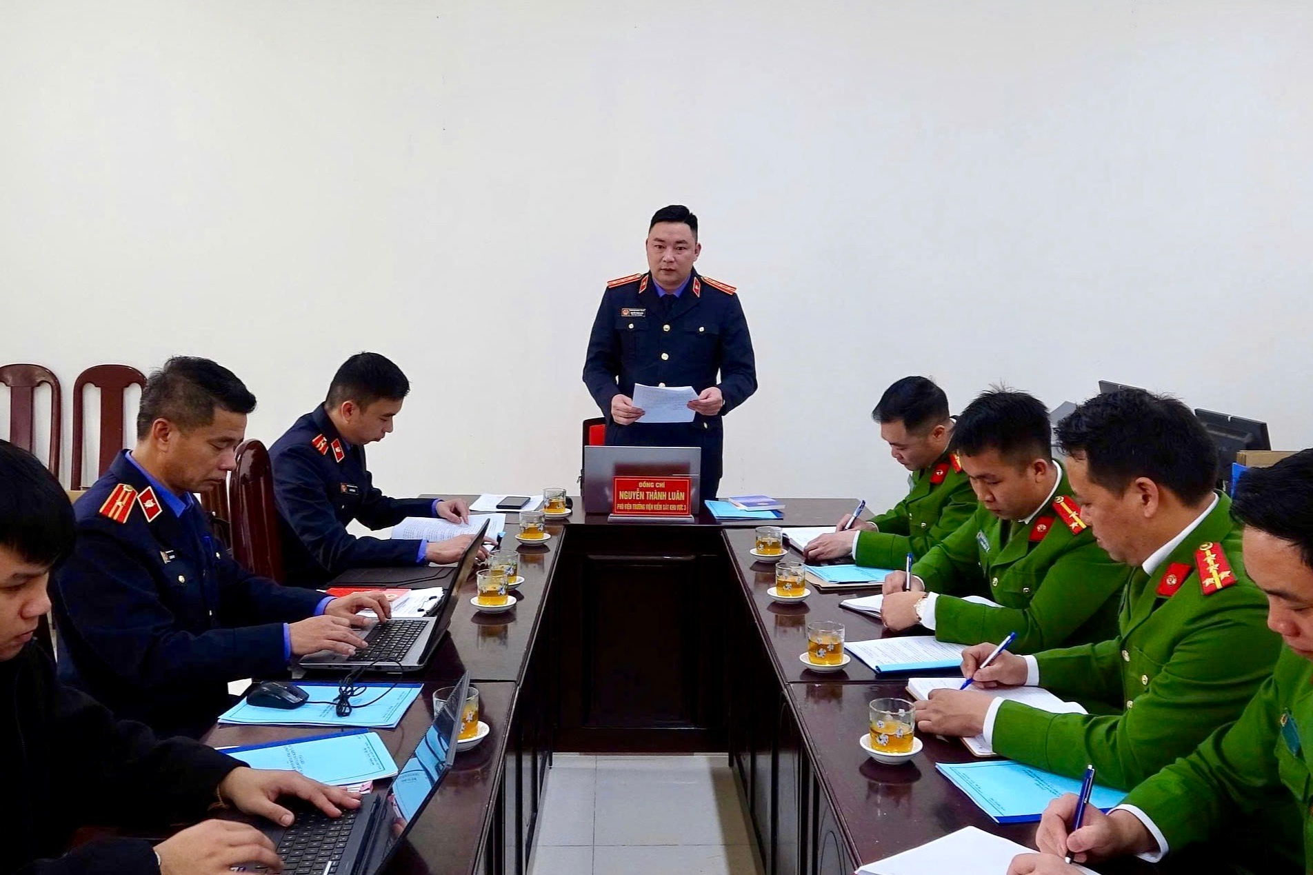 Kiểm sát trực tiếp và phúc tra kiến nghị tại Phân trại tạm giam Phong Thổ