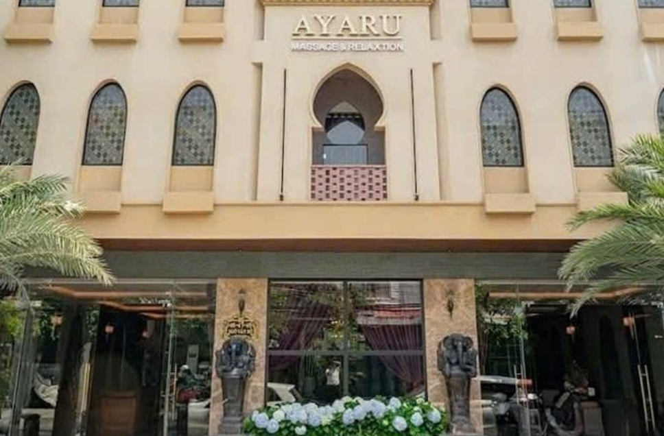 Khởi tố nhân viên quản lý cơ sở massage tổ chức hoạt động mại dâm