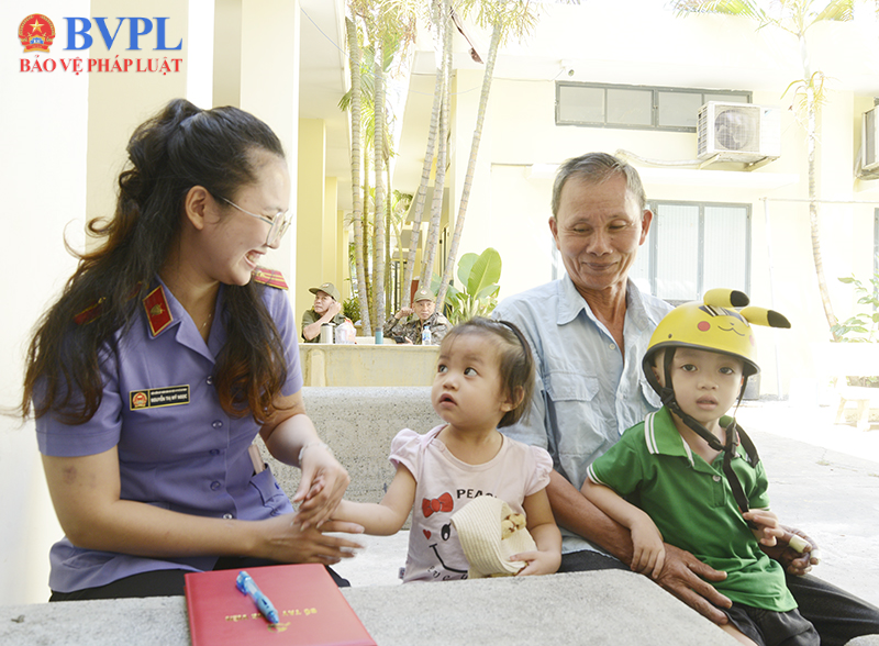 3 trẻ em được cấp Giấy khai sinh sau kiến nghị của VKSND Khu vực 9 TP Hồ Chí Minh