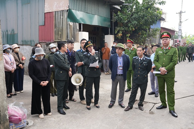 VKSND Khu vực 3, tỉnh Hưng Yên kiểm sát hai vụ cưỡng chế thi hành án dân sự về đất đai