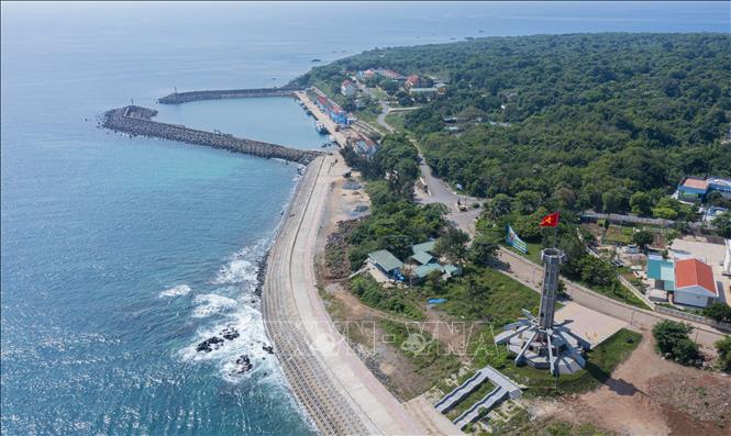 Viên ngọc xanh Cồn Cỏ phát triển du lịch bền vững