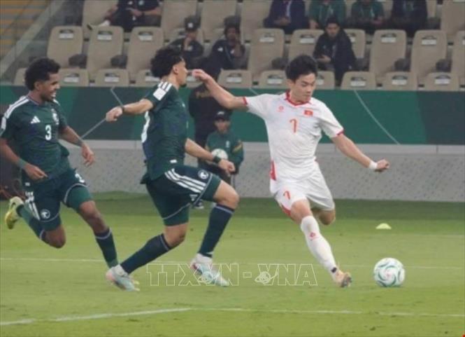 Người hâm mộ vui mừng khi U23 Việt Nam vào tứ kết Giải bóng đá U23 châu Á