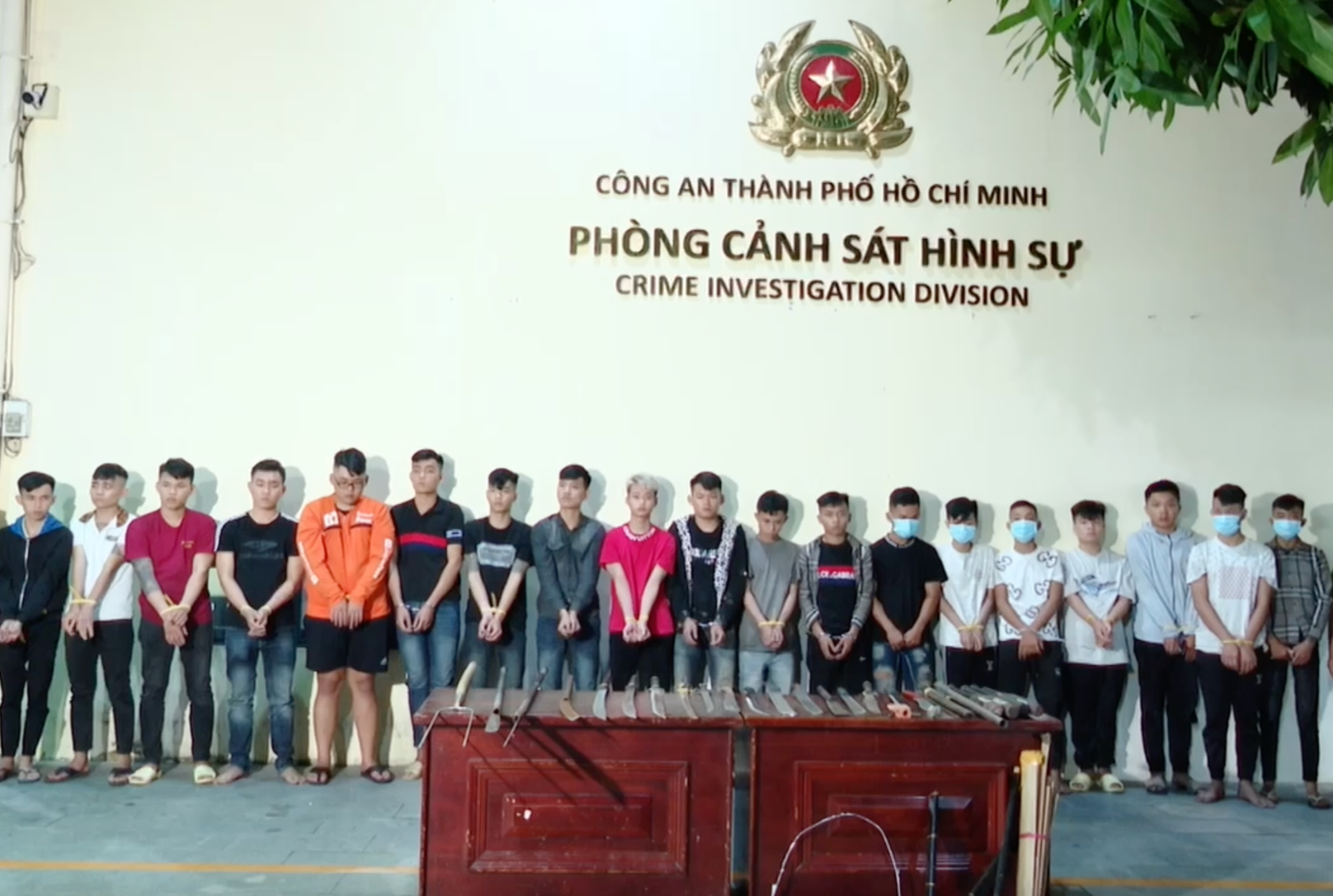 Xử lý nghiêm hai nhóm thanh niên mang hung khí đánh nhau