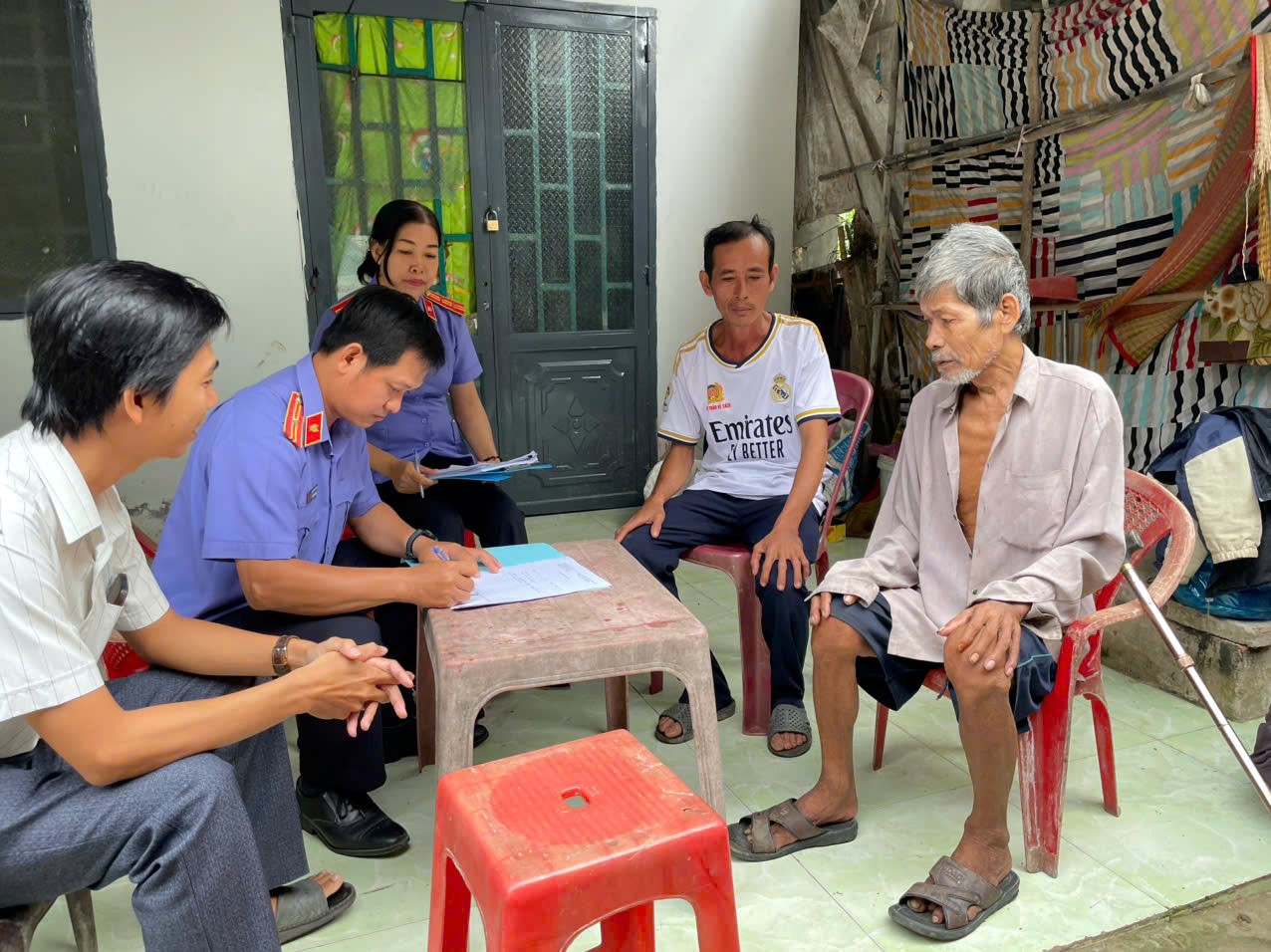 VKSND Khu vực 10 TP Cần Thơ chủ động xác minh, thu thập chứng cứ các vụ việc dân sự công ích