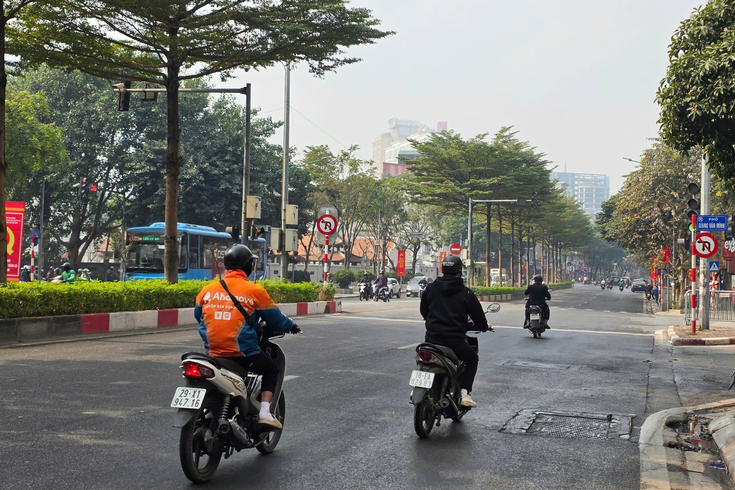 Cấm rẽ trái, nút Kim Mã – Giang Văn Minh giảm ùn tắc rõ rệt
