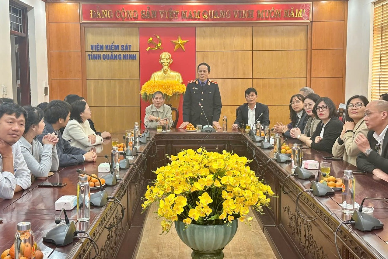 Đoàn đại biểu Trường Đào tạo cán bộ Lê Hồng Phong thăm và khảo sát tại VKSND tỉnh Quảng Ninh