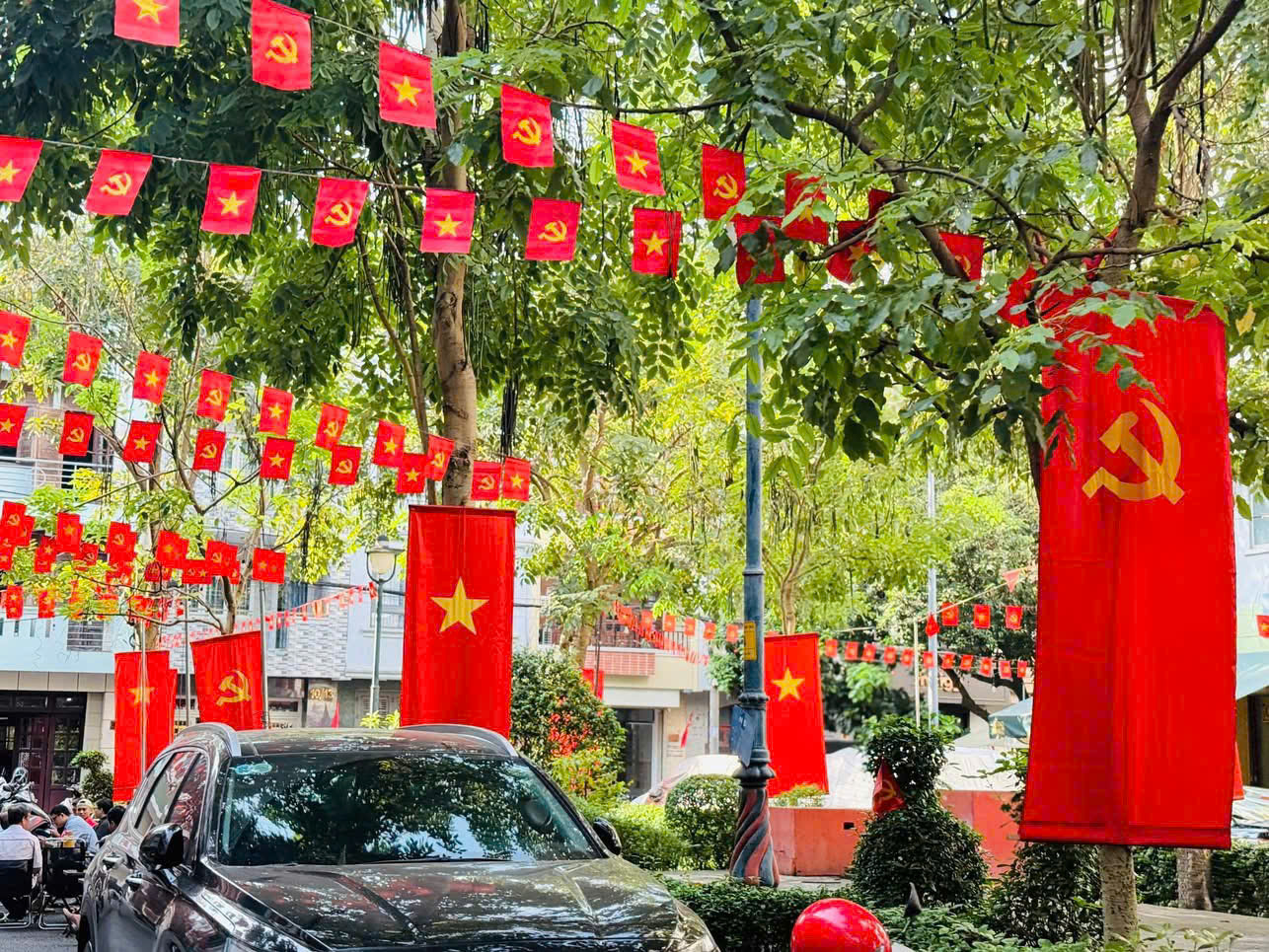 Phường Tân Định rực rỡ cờ hoa chào mừng Đại hội đại biểu toàn quốc lần thứ XIV của Đảng