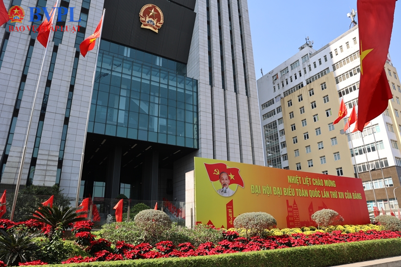 Nhìn lại chặng đường lịch sử vẻ vang của Đảng Cộng sản Việt Nam qua 13 kỳ Đại hội