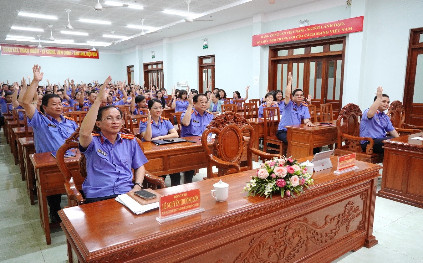 VKSND TP Cần Thơ tổ chức lấy ý kiến cử tri và giới thiệu ứng cử đại biểu HĐND thành phố