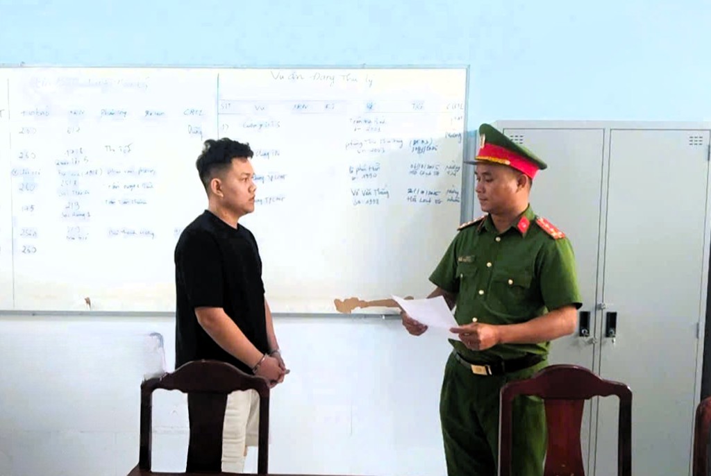 Bắt giữ đối tượng truy nã nguy hiểm khi từ Campuchia về Việt Nam