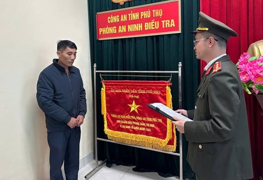 Mâu thuẫn gia đình, anh trai chém em gái trọng thương