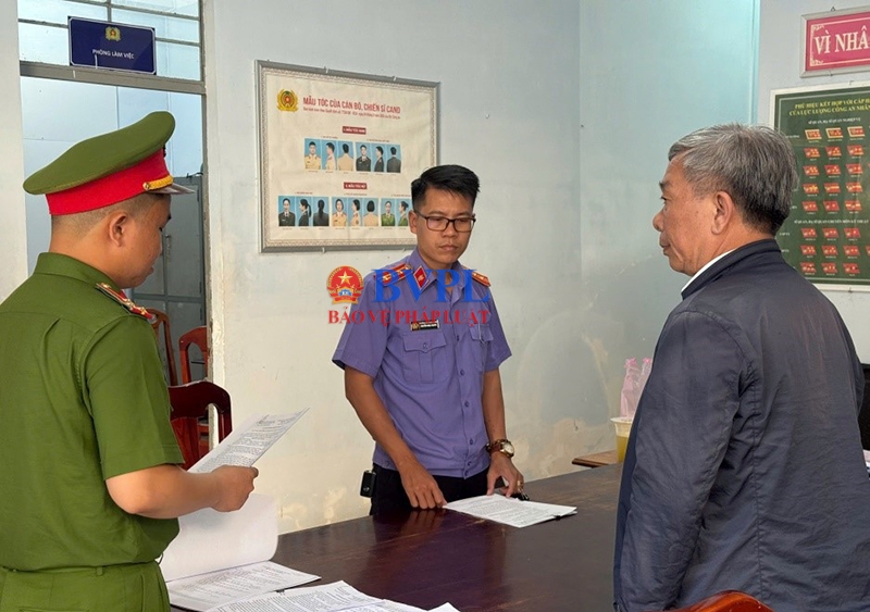 Vì sao hai cựu cán bộ y tế tỉnh Lâm Đồng bị kỷ luật khai trừ ra khỏi đảng