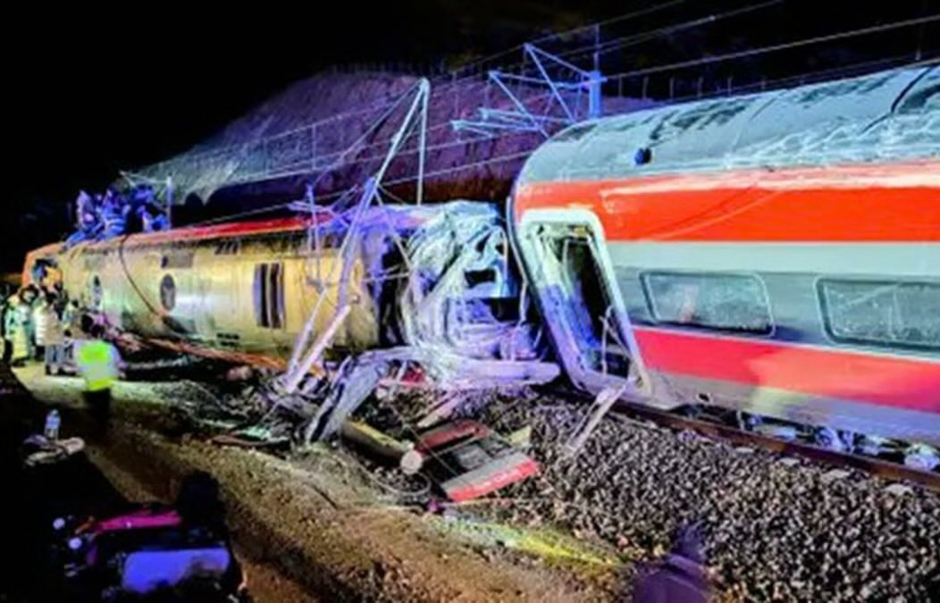 Tàu cao tốc va chạm ở miền Nam Tây Ban Nha, hơn 120 người thương vong