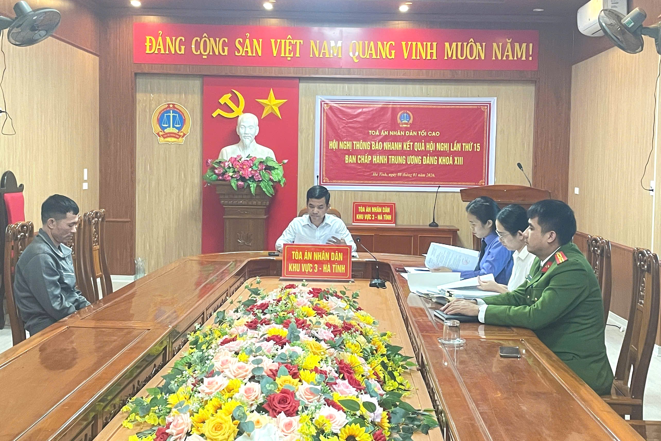 Tham gia phiên họp áp dụng biện pháp xử lý hành chính đưa vào cơ sở cai nghiện bắt buộc