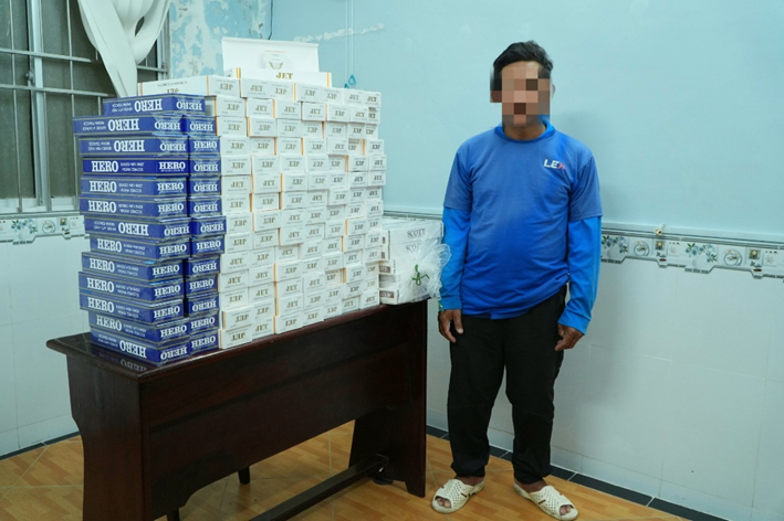 Phát hiện đối tượng vận chuyển 1 490 bao thuốc lá điếu nhập lậu