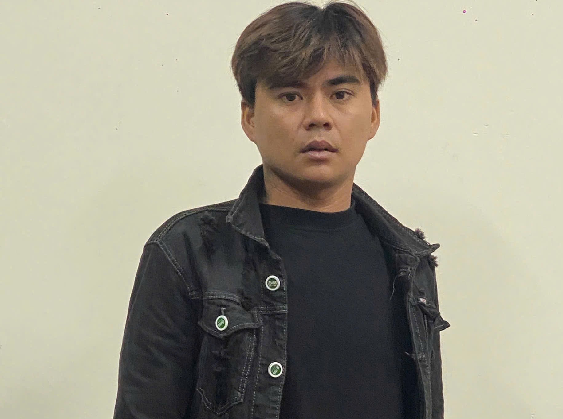 Bắt đối tượng mang súng bắn cồn, dao tự chế đi giải quyết mâu thuẫn