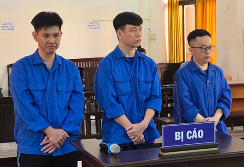 Nhân viên ngân hàng ở Phú Quốc và 2 đồng phạm lừa đảo chiếm đoạt 8 tỉ đồng