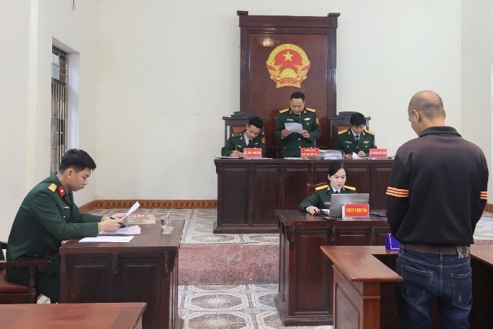 VKSQS khu vực 32 thực hành quyền công tố, kiểm sát xét xử sơ thẩm vụ án hình sự