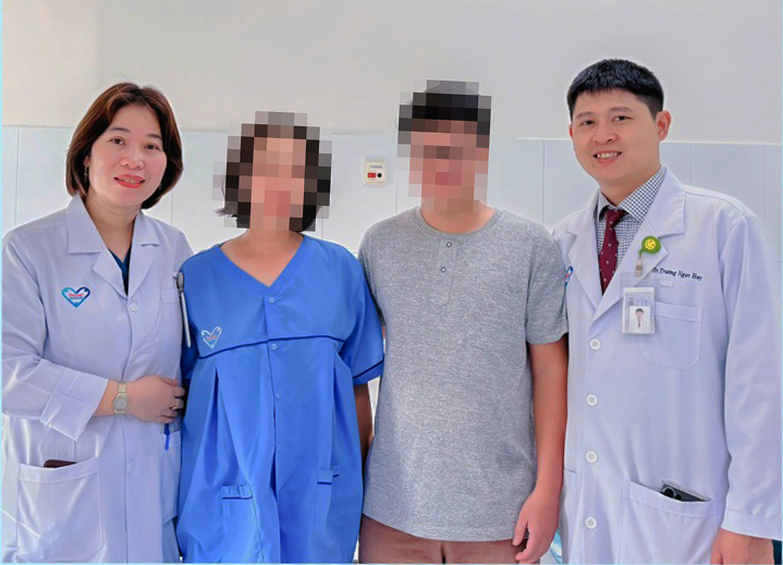 Cứu sống mẹ con sản phụ trong trường hợp vỡ tử cung