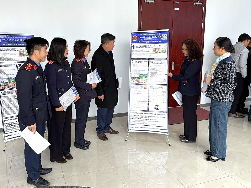 VKSND khu vực 7, TP Hà Nội tuyên truyền Nghị quyết 205 tại UBND xã Sóc Sơn