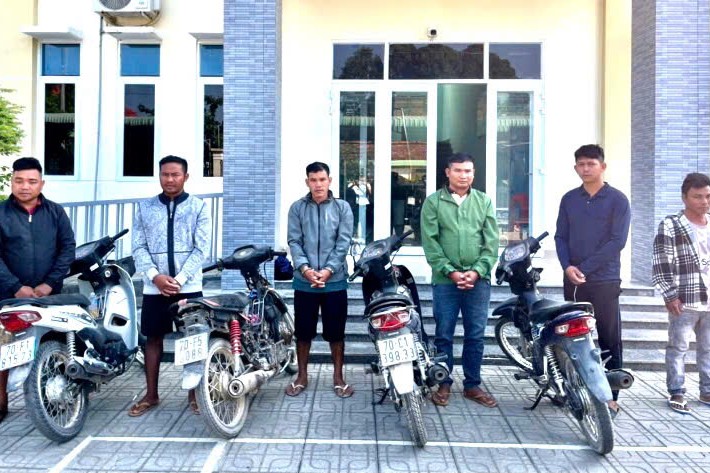 Bắt giữ nhiều đối tượng trong đường dây tổ chức nhập cảnh trái phép từ Campuchia