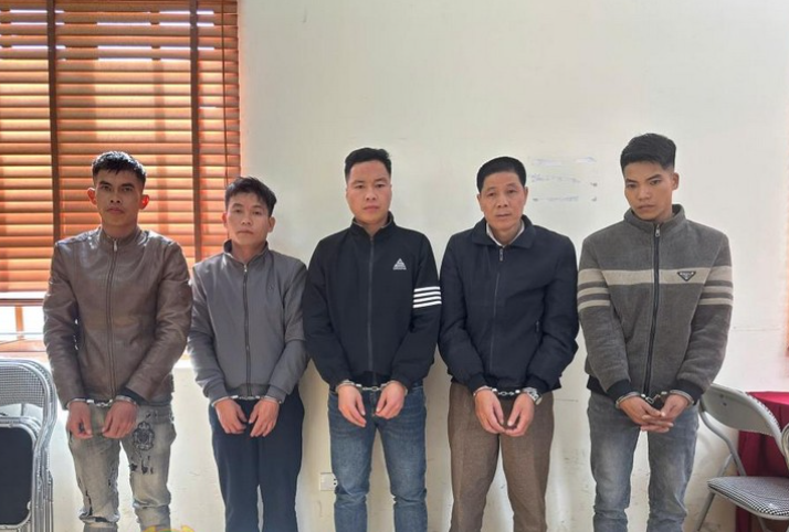 Bắt quả tang nhóm đối tượng đánh bạc bằng hình thức xóc đĩa