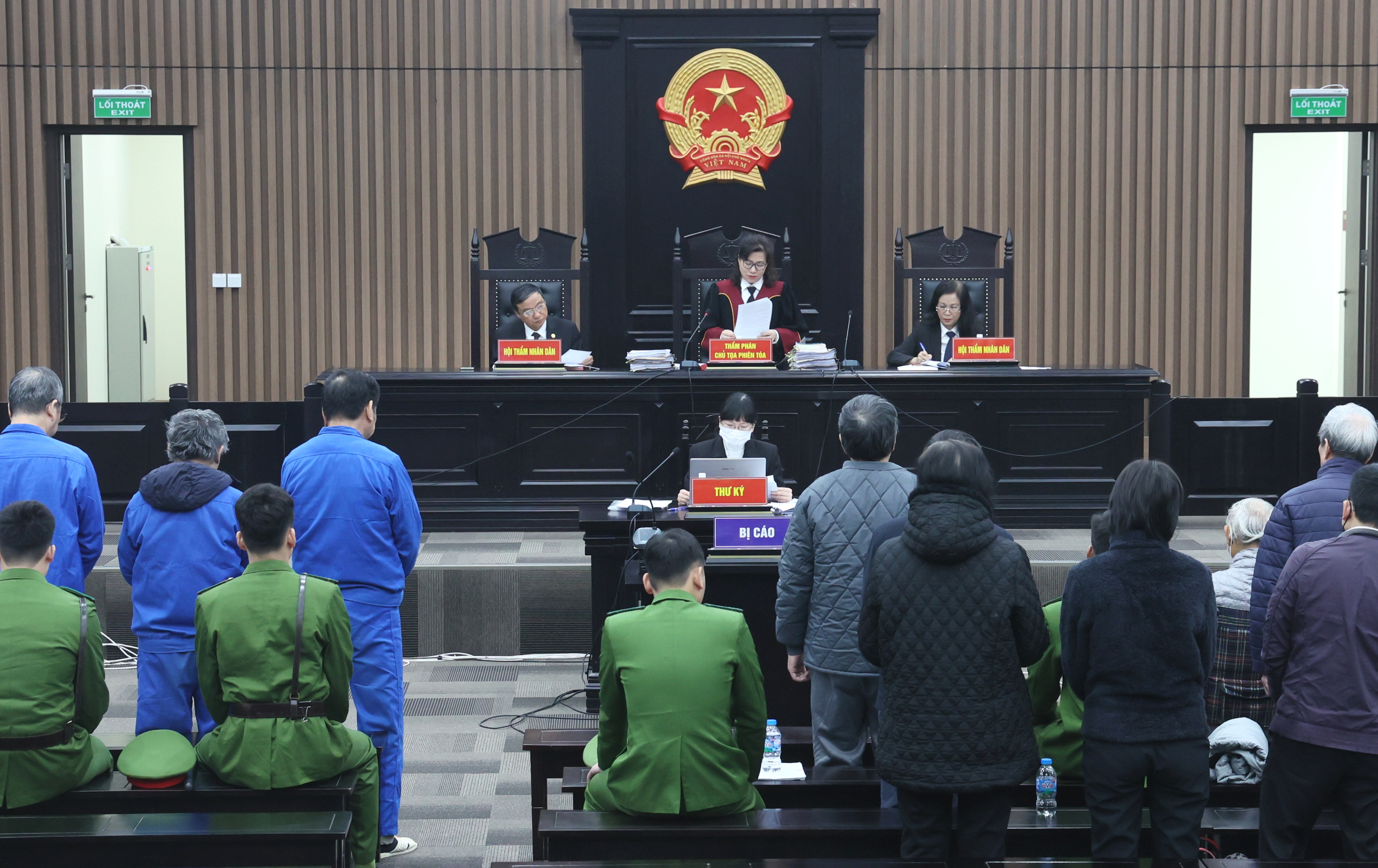 Toàn cảnh phiên tòa xét xử dàn cựu lãnh đạo Tổng Công ty Xi măng Việt Nam