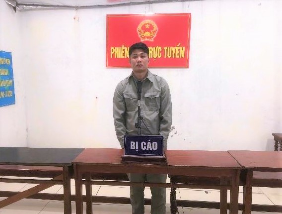 Phối hợp xét xử trực tuyến vụ án mua súng, bắn chỉ thiên vì mâu thuẫn đòi tiền