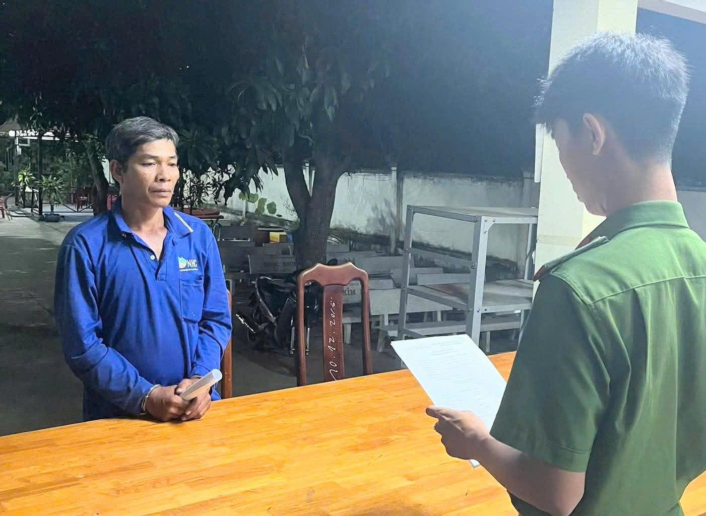 Lén trộm điện thoại, đối tượng bị bắt khi quay lại tìm thêm tài sản