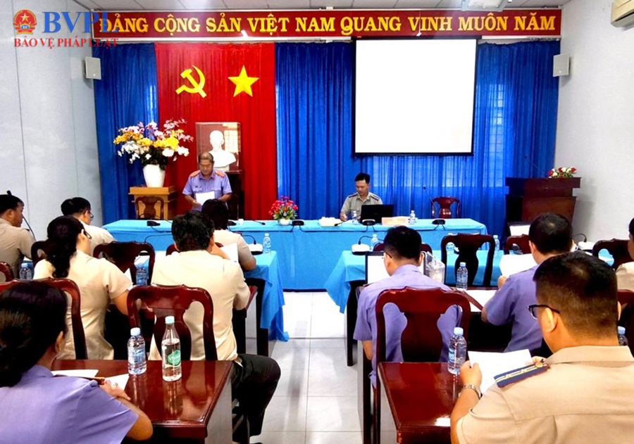 VKSND Khu vực 2 tỉnh Đồng Tháp trực tiếp kiểm sát công tác thi hành án dân sự