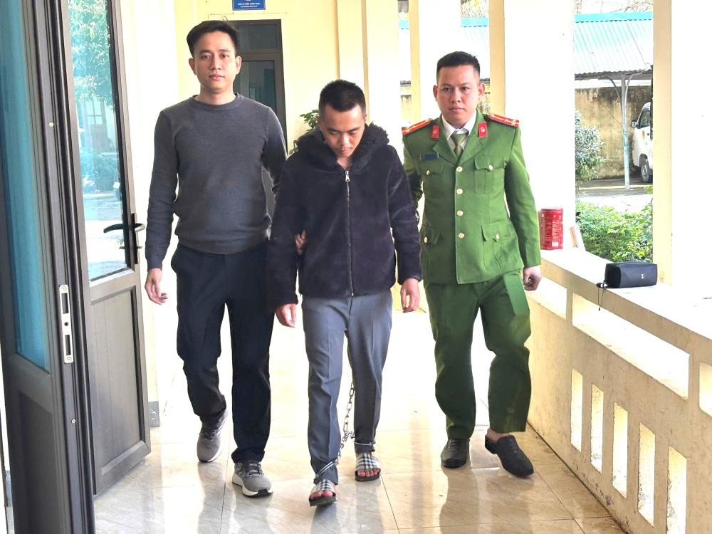 Bắt giữ đối tượng lên mạng lừa đảo mua bán các loại máy móc nông nghiệp