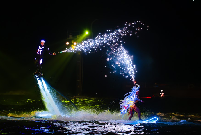 Show diễn 2 kỷ lục Guinness “Bản giao hưởng Đảo Xanh” lập cú đúp giải thưởng Blooloop Innovation Awards 2025