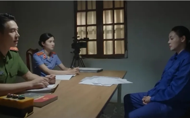 Lằn ranh - Tập 57 Chuyện tình cảm của ông Sách và Trinh bị phanh phui