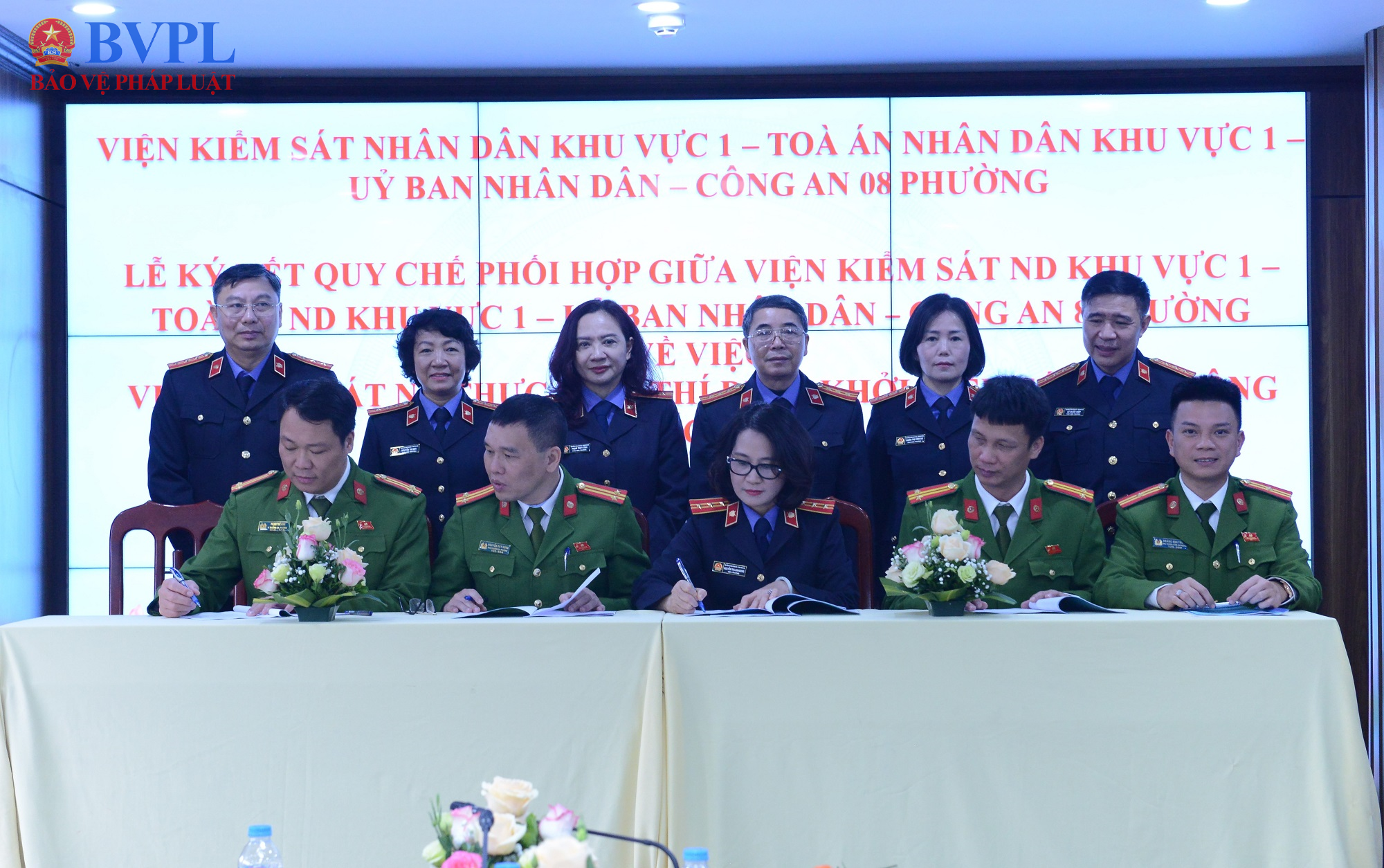 VKSND Khu vực 1, TP Hà Nội ký Quy chế phối hợp với TAND, UBND, Công an 8 phường về thực hiện Nghị quyết 205 của Quốc hội