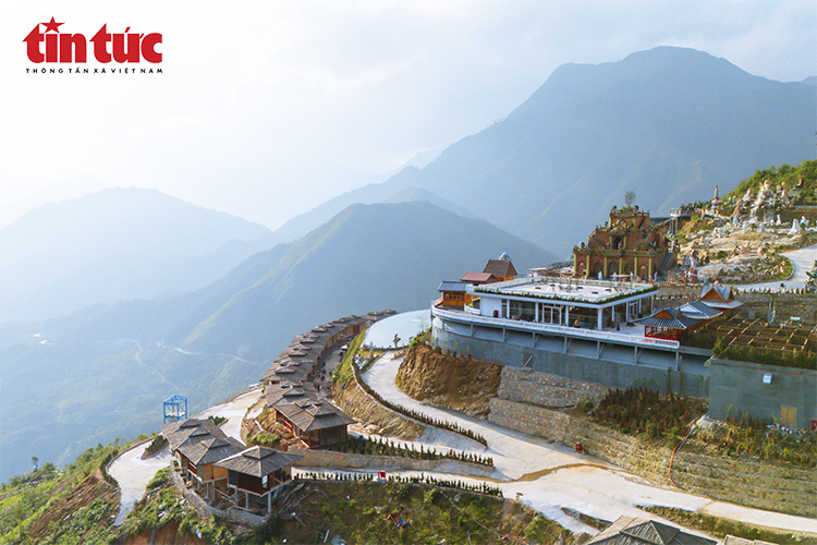 Cổng trời Ô Quy Hồ lan tỏa vẻ đẹp hùng vĩ và tĩnh lặng của Tây Bắc