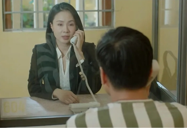 Lằn ranh - Tập cuối Ông Sách tự thú, Thu chờ ngày đón Triển ra tù