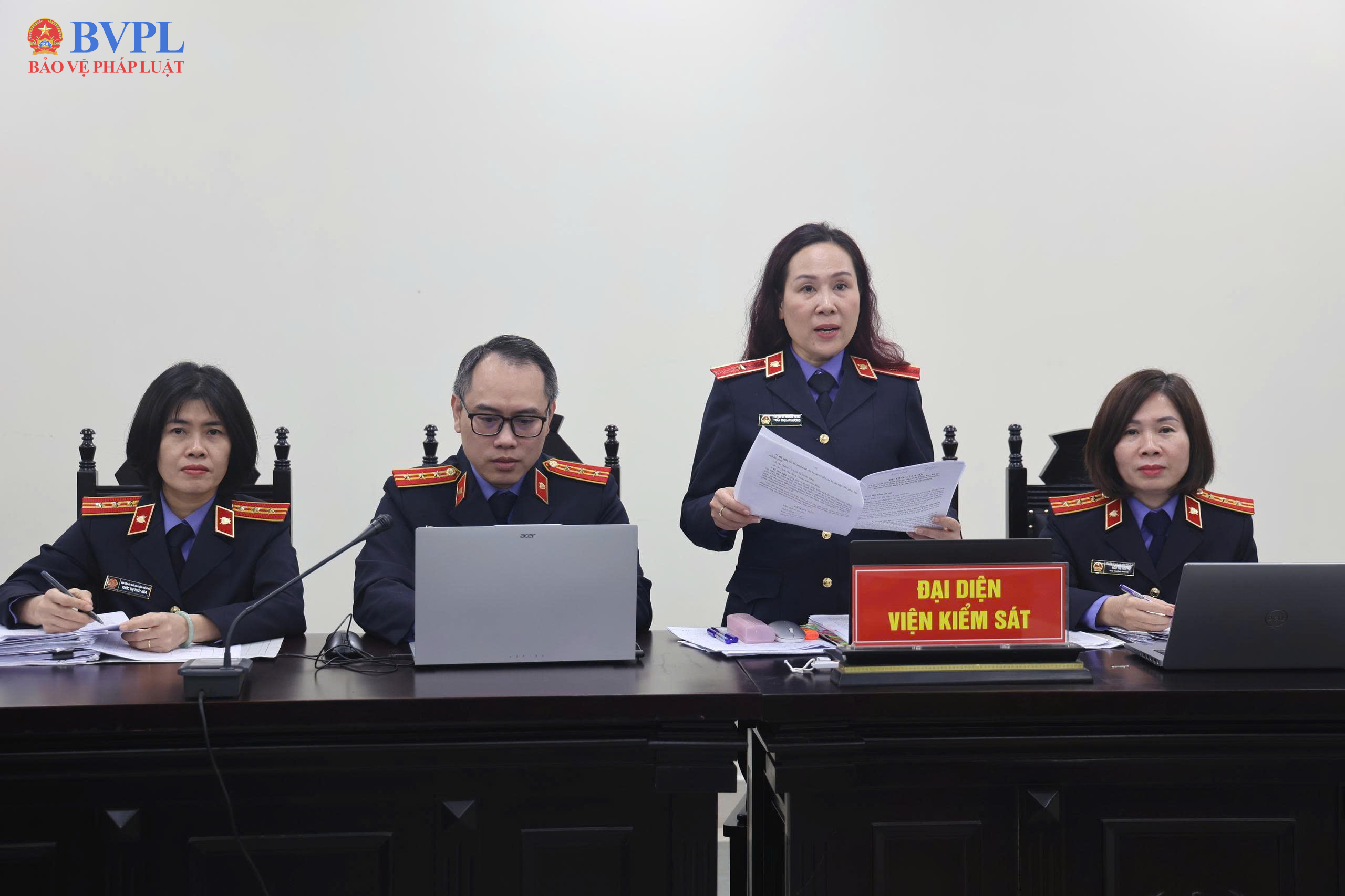 Hành vi của các bị cáo đã xâm phạm hoạt động đúng đắn, uy tín, sự liêm chính của các cơ sở y tế