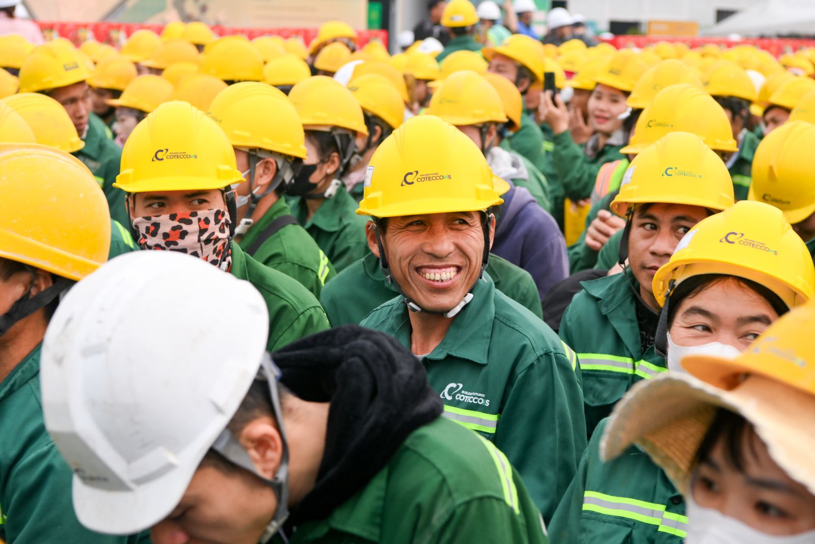 Tăng cường sự lãnh đạo của Đảng đối với công tác tuyên truyền, giáo dục chính trị, tư tưởng, pháp luật cho công nhân trong tình hình mới