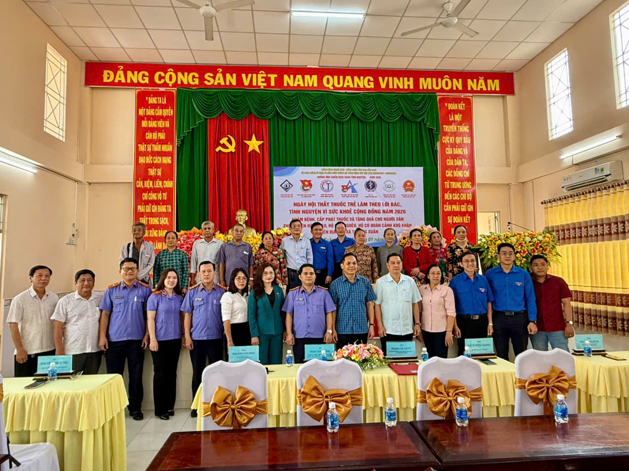 VKSND thành phố Cần Thơ thực hiện chương trình “Xuân quê hương – Tết sẻ chia” đến với gia đình có hoàn cảnh khó khăn