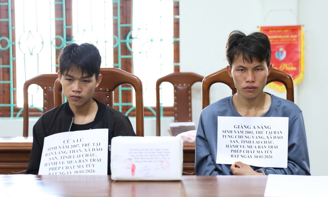 Phá thành công chuyên án, bắt 2 đối tượng, thu giữ 2 bánh heroin