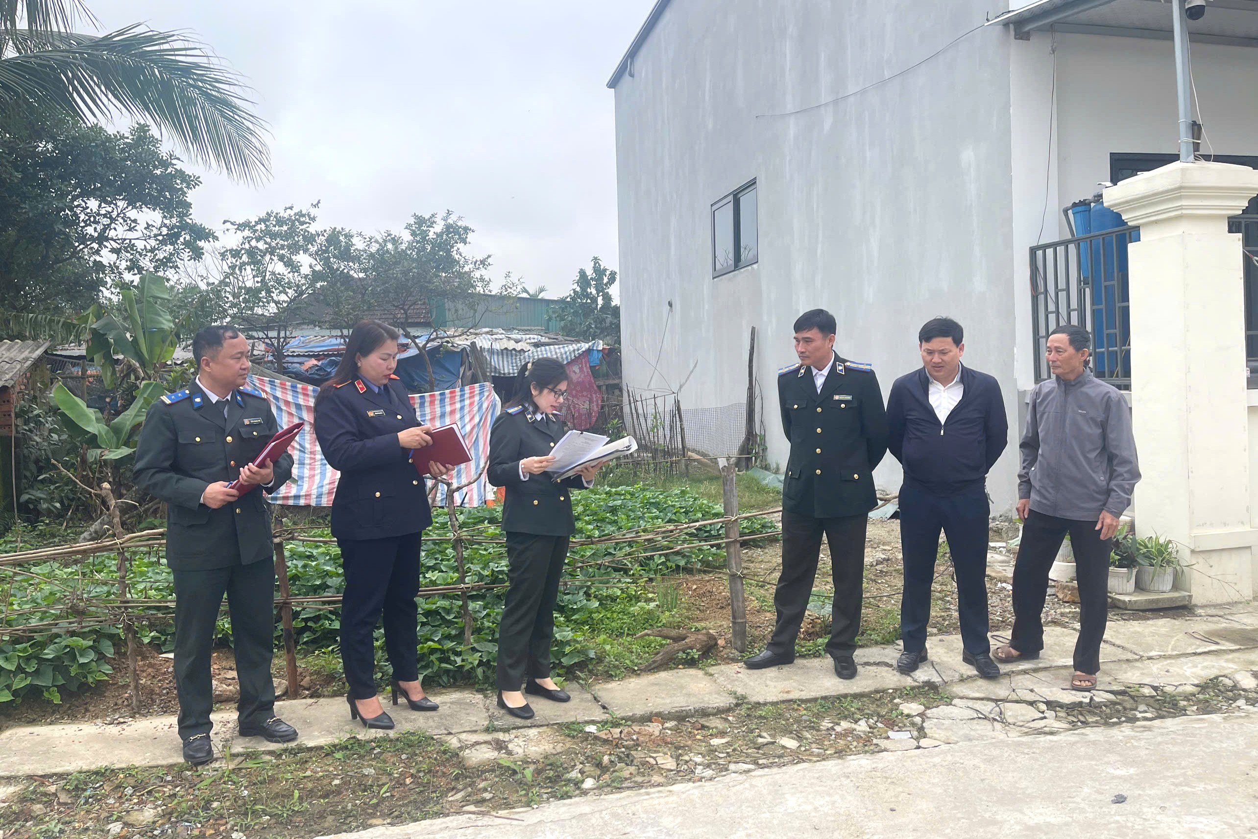 VKSND khu vực 1- Hà Tĩnh Kiểm sát cưỡng chế thi hành án dân sự