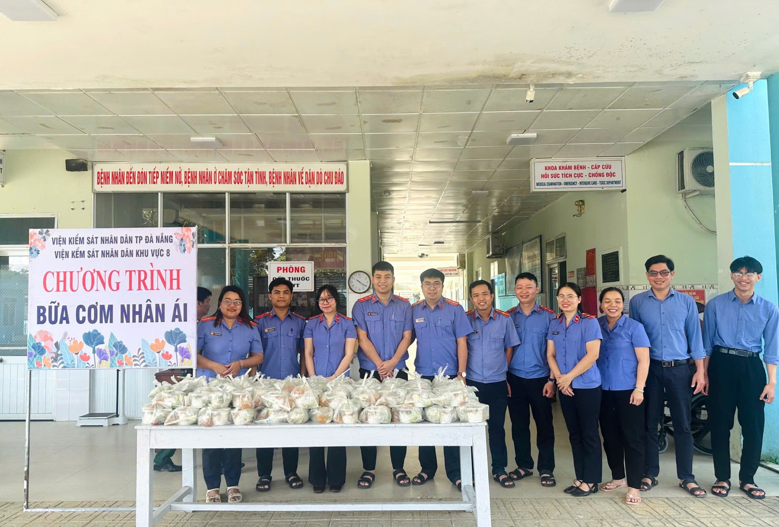 VKSND khu vực 8, TP Đà Nẵng tổ chức chương trình Bữa cơm nhân ái