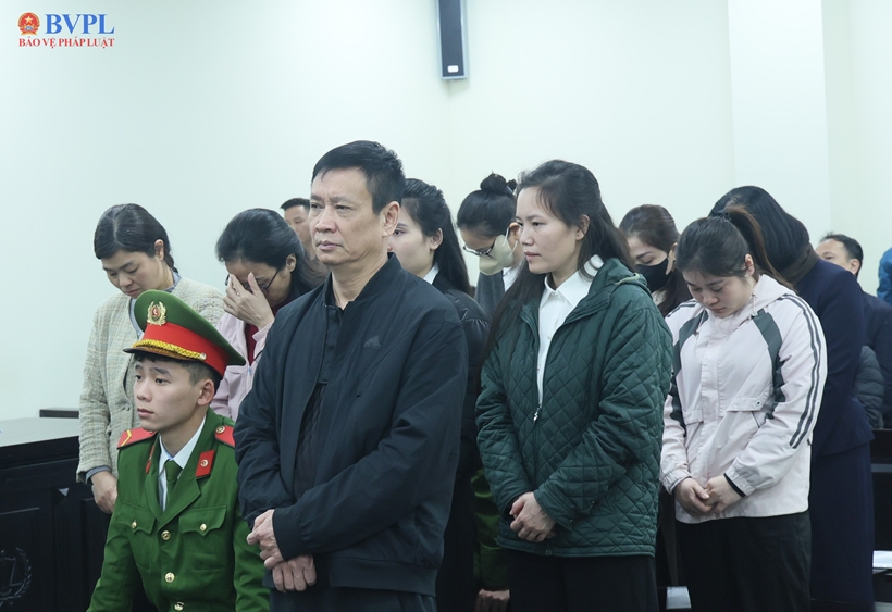 Buôn lậu hơn nửa tấn vàng, bà trùm đường dây bị tuyên phạt 10 năm tù