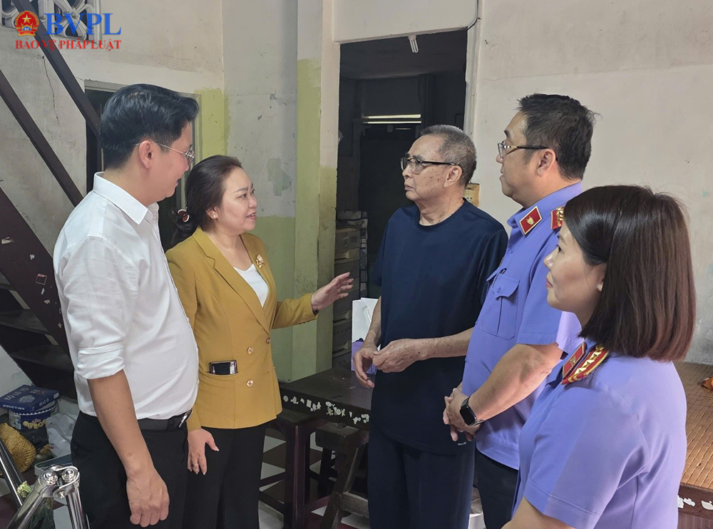 VKSND Khu vực 1 TP Hồ Chí Minh thăm hỏi các gia đình có hoàn cảnh khó khăn nhân dịp Tết Nguyên đán 2026