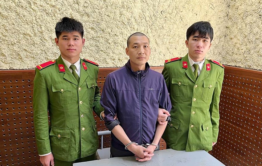 Công chức xã “nổ” lo được sổ đỏ, chiếm đoạt 800 triệu đồng