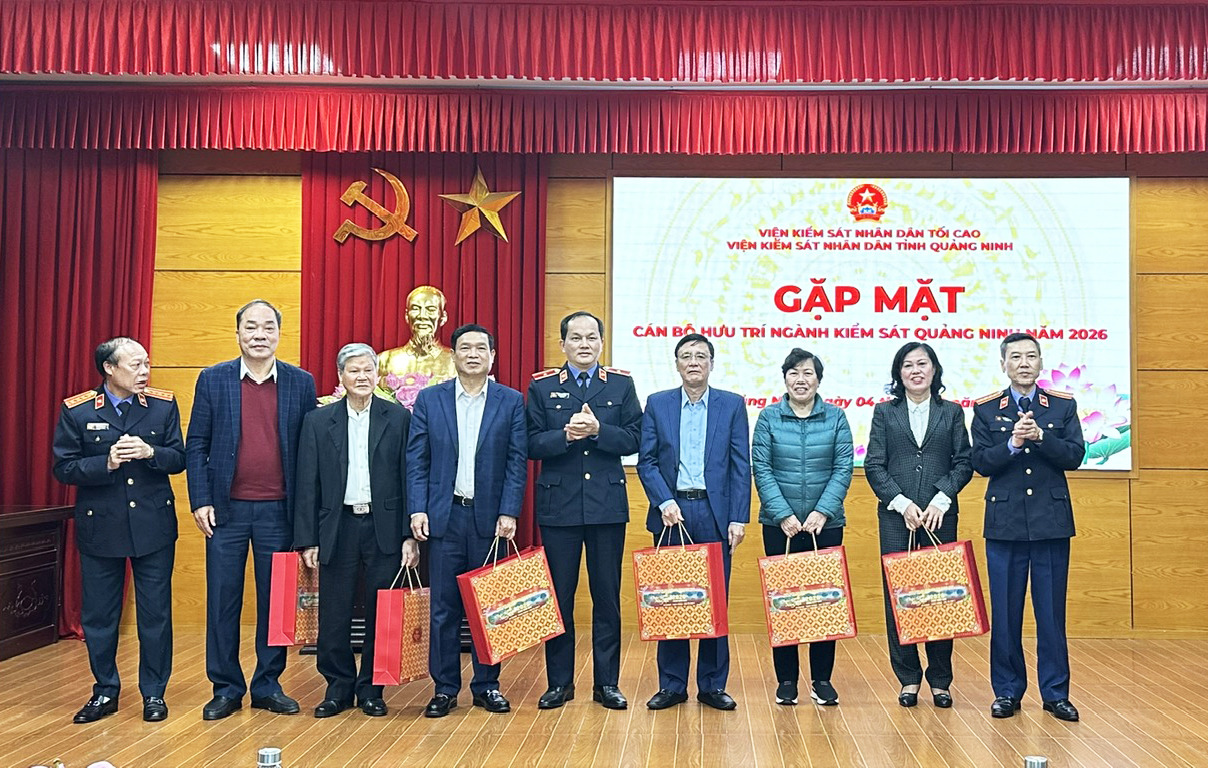 Phạt 15 triệu đồng chủ kênh YouTube đăng video dàn dựng, độc hại liên quan trẻ em