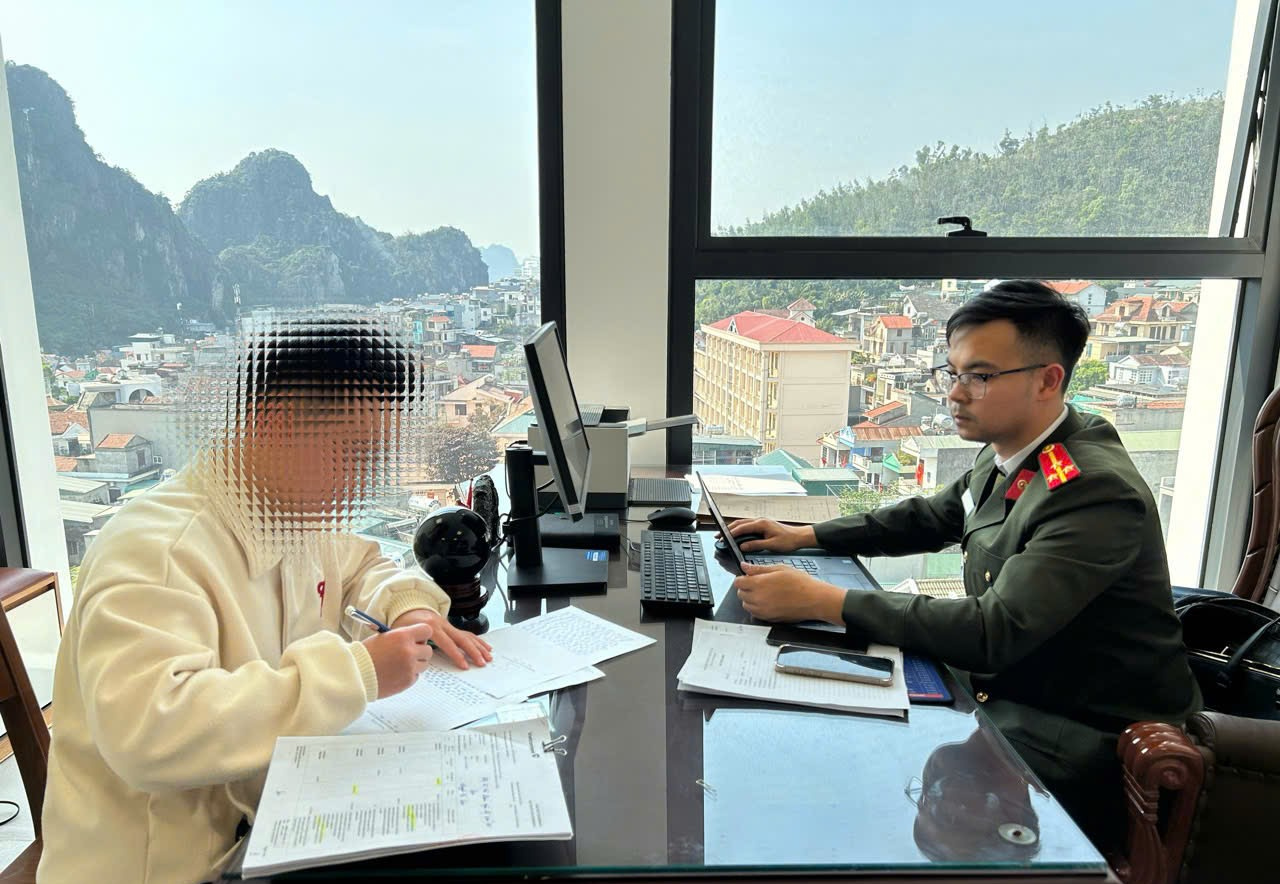 Phạt 15 triệu đồng chủ kênh YouTube đăng video dàn dựng, độc hại liên quan trẻ em