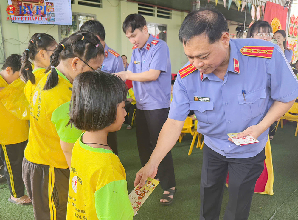 21 trẻ em khuyết tật được cấp Căn cước công dân sau kiến nghị của VKSND Khu vực 8 TP Hồ Chí Minh