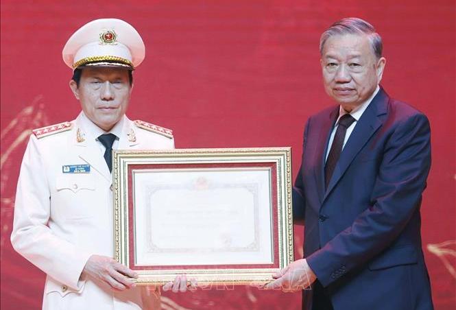 Tổng Bí thư dự Lễ kỷ niệm 80 năm Ngày truyền thống Lực lượng Tình báo CAND